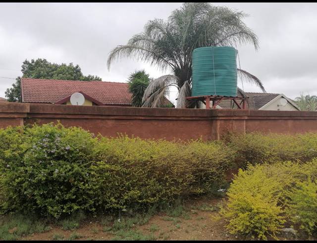 3 BEDROOM HOUSE FOR SALE IN LOUIS TRICHARDT PARK